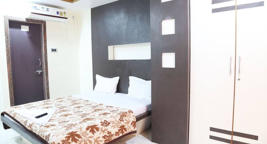 Sayaji Raje Palace Hotel & Lodge, Solapur 3